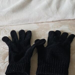 Womens Black Knit Gloves